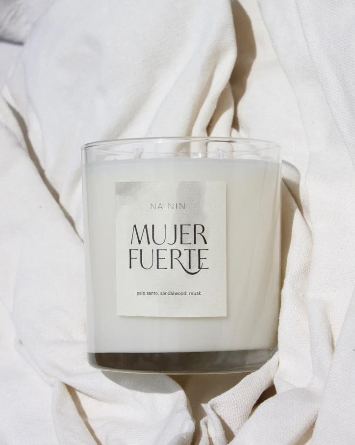 Mujer Fuerte Candle