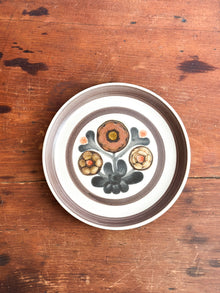 Mid-Century Flower Power Plate
