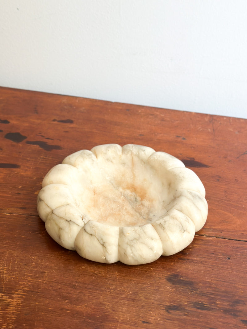 Vintage Marble Petals Catchall