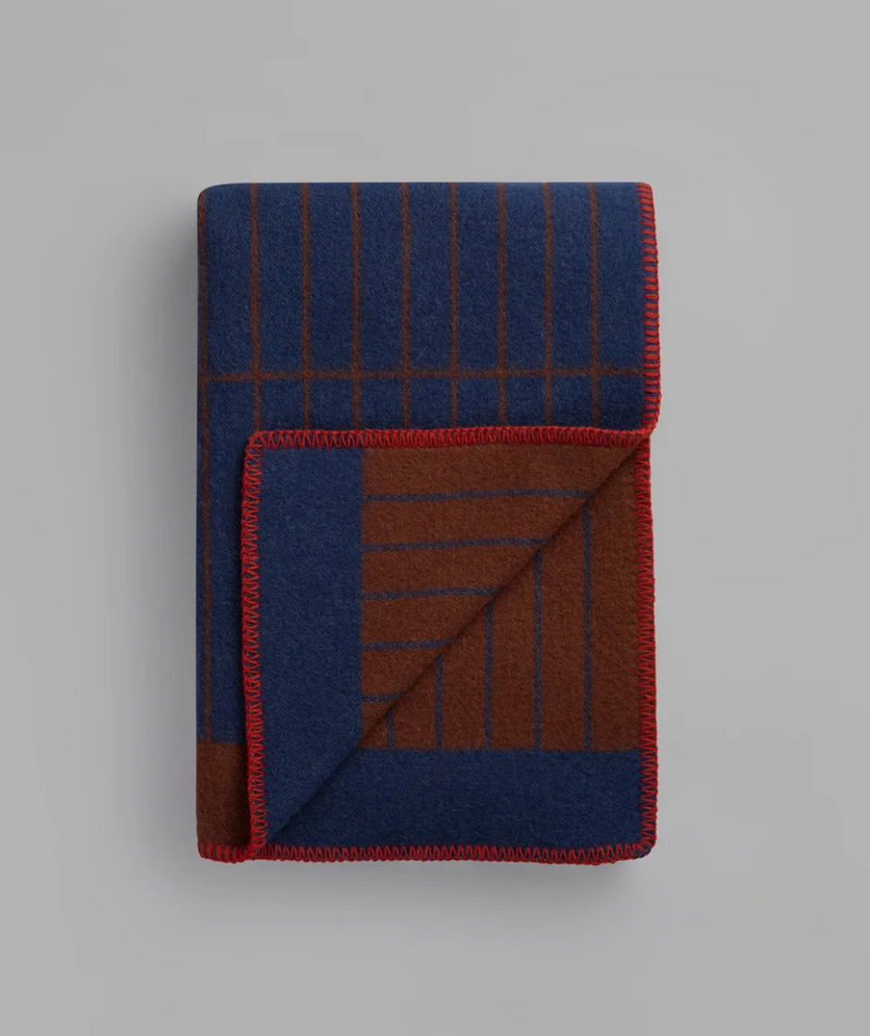 Kassett Wool Throw, Dark Blue/Reddish Brown