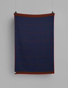 Kassett Wool Throw, Dark Blue/Reddish Brown