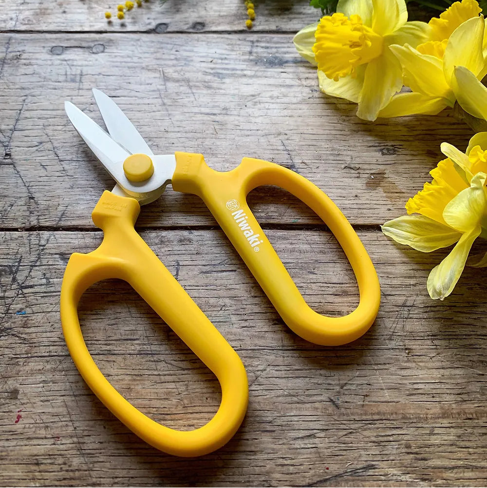 Niwaki Sakagen Flower Scissors, 180mm, Yellow
