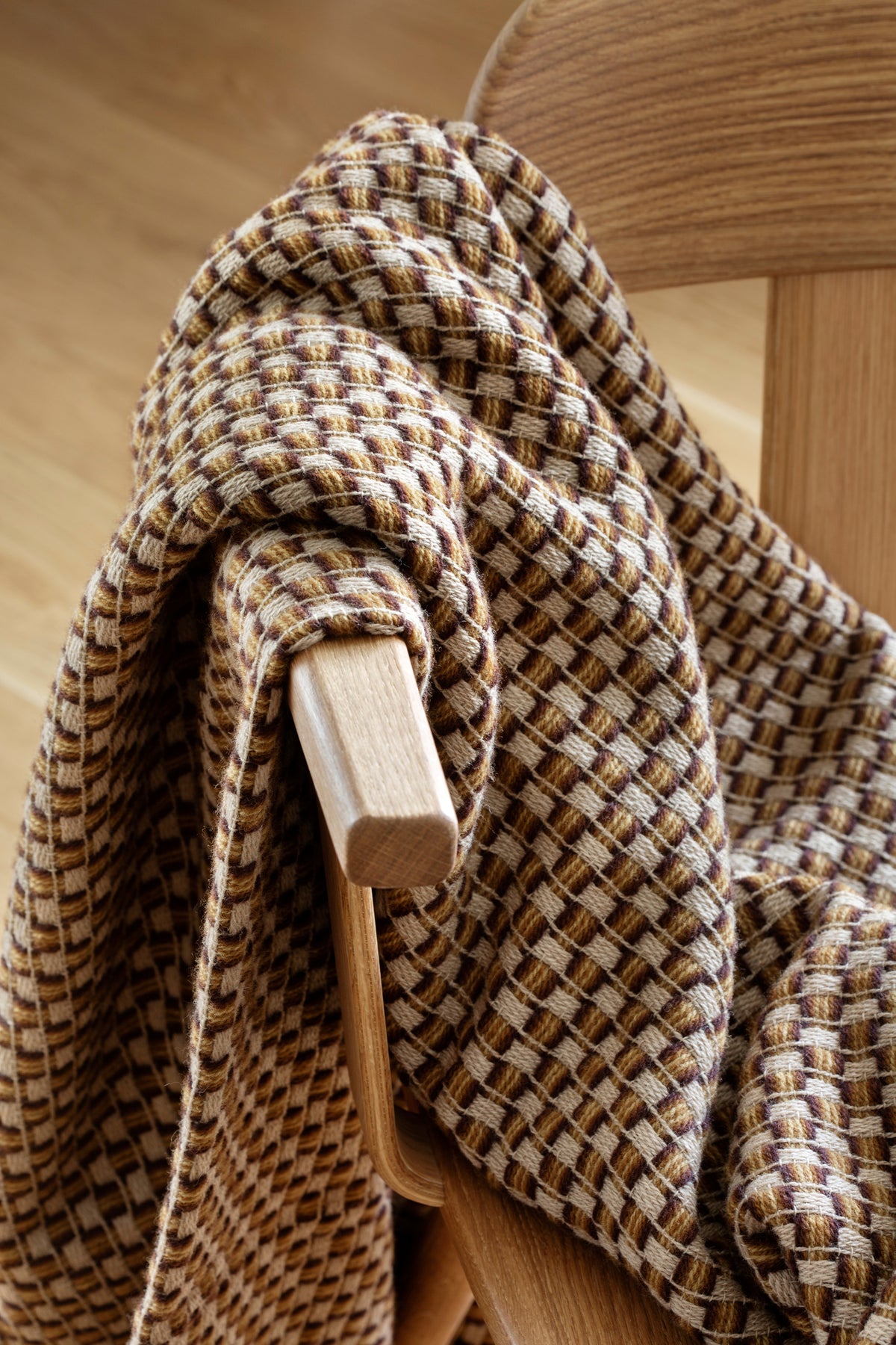Røros Tweed - Isak Throw, Chestnut